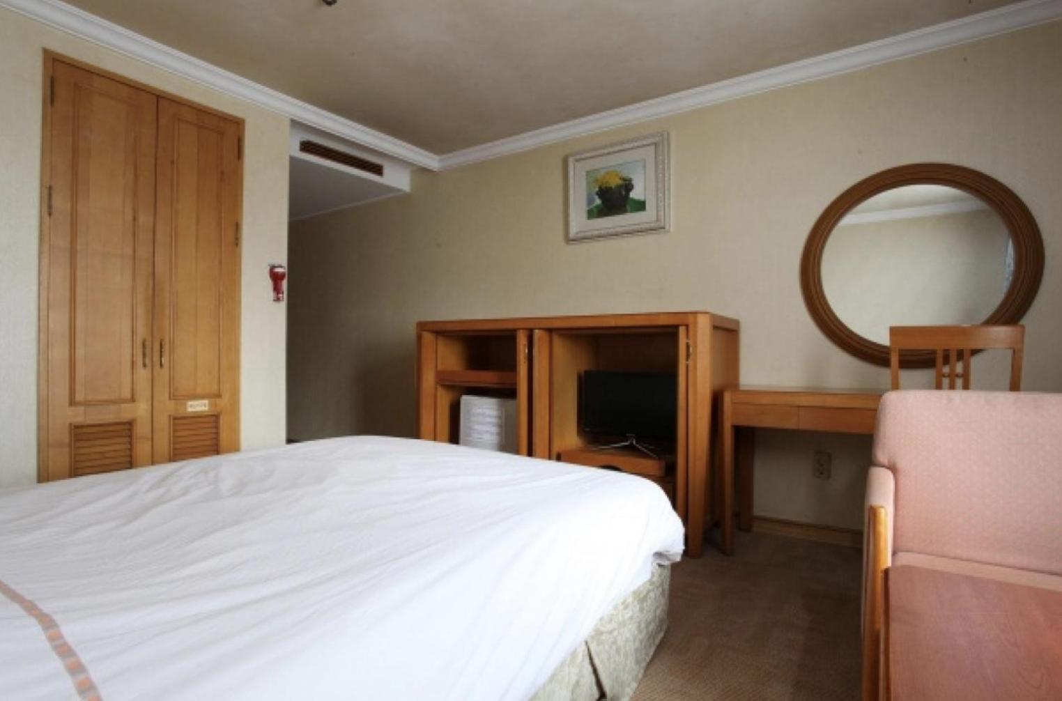 Jeju Royal Hotel Экстерьер фото